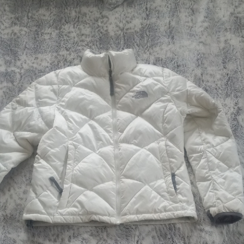 The North Face White and Gray Quilted Jacket
